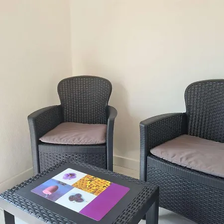 Renove A 50m De La Du Mole Avec Parking Prive - Fr-1-249-398 * Agde